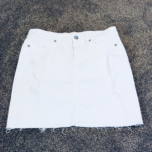 LOFT WHITE DENIM DESTRUCTED SKIRT